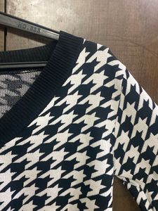 Houndstooth V Neck Sweater