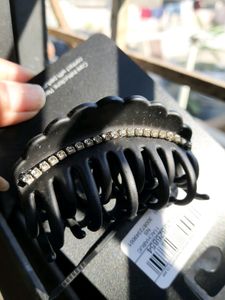 Black Claw Clutch