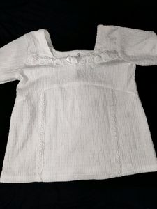 WHITE COQUETTE TOP🎀