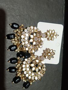 Rs 30 Off Del Like New Black Earrings❤️