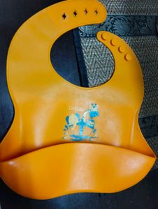 Baby Luvlap Bib(Plastic)