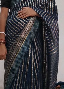 Elegant Navy &amp; Silver Foil Print Saree