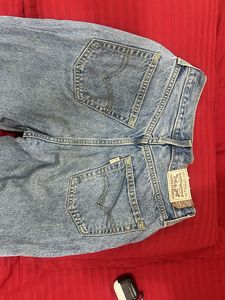 Levi’s * Deepika Padukone Good Jeans