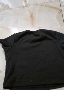 black t shirt