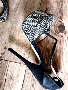 Cane Bohemian Woven Pattern