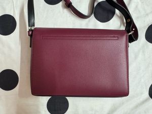 New Armani Exchange Crossbody ( Check Flaw)