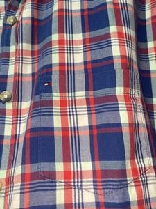 Tommy Hilfiger 👕 With Small And Fine Checks