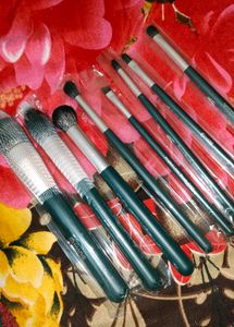 Mars Titan Brush Set New