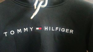 NEGOTIABLE : Tommy Hilfiger Striped Hoodie