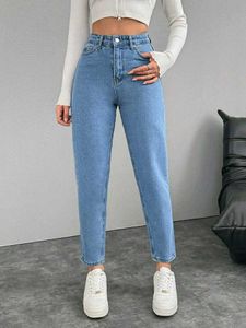 Light Wash High-Waisted Jeans
