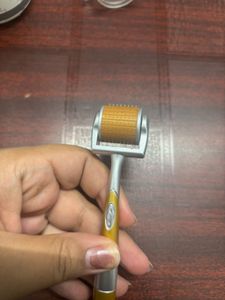 🆕 Titanium Microneedle Roller