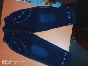 Small children&#39;s clothes are available in our shop
