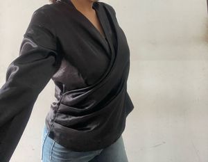 🖤Black Satin Wrap Top 🖤( Stretchable )