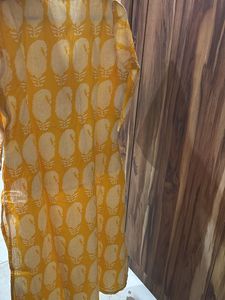 Yellow Paisley Print Kurti