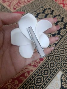 Women&#39;s Hair Flower Clips Any 3