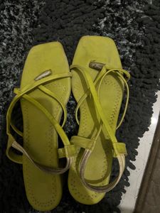 Trendy Green Sandals