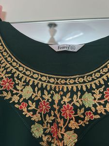 Women Green Kurta Set