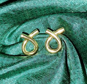 Vintage Gold Tone Ribbon Earrings