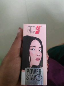 Red4Four Power Stay Foundation