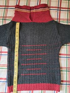 Woolen Sweater For Girls