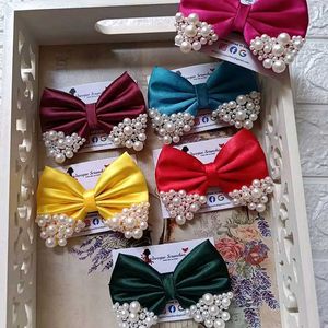 Pearl Bow