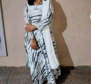 Tie-Dye Print Dress with Scarf