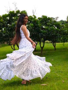 Frill Long White Skirt