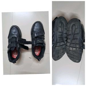 USED BATA Black Unisex School Shoes - Size 3