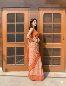 🧡✨Eligent Orange  Floral Saree