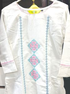 White Embroidered Kurta
