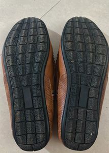 Luis Vuitton Men Tan Leather Loafers