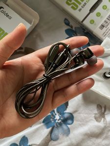 😍BRAND NEW SET OF 2 SEALED ORIGINAL HEADPHONES