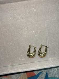 Vintage Gold Tone Hoop Earrings