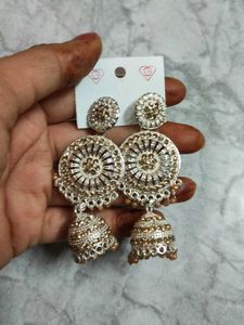 Earings
