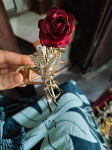 Big Size Rose clutcher