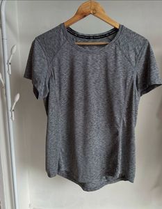 H&amp;M Drifit T-shirt