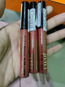 Lakme 19 Nude Twist Matte Lipstick