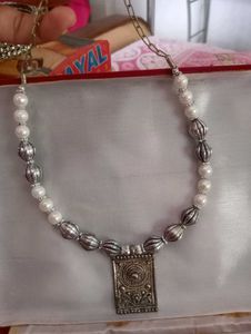 90s Antique Pearl & Silver Pendant Necklace