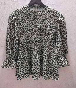 Chic Animal Print Top