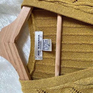 🎄EOS SALE🎄 Vintage Mustard Knit Vest
