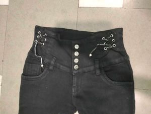 Black High-Waisted Jeans