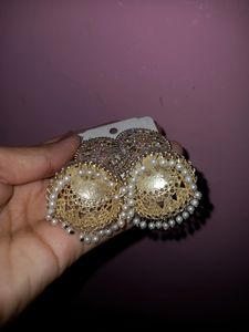White Jhumka