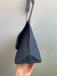 Stylish Navy Blue Chain Bag