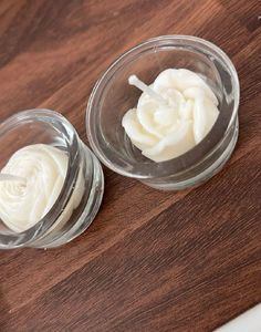 4 Small Glass Bowls