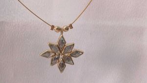 Floral Pendant Necklace