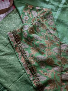 Shimmer Green Saree With Peticot