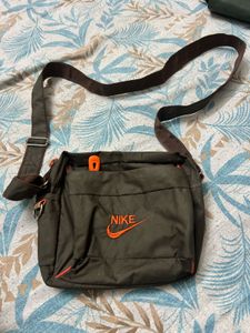 Nike Sling Bag