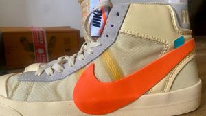 Nike Blazer Mid Eve Hallows