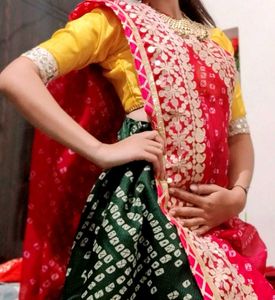 Women Very Beautiful Lehenga Choli