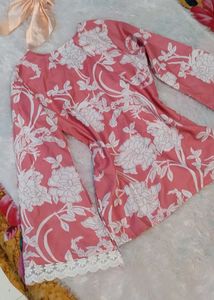 Floral Print Top with lace detailing also